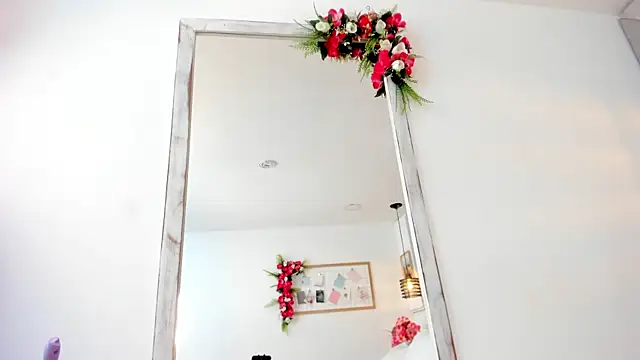 IvonneOwen online show from 9, 4, 2026