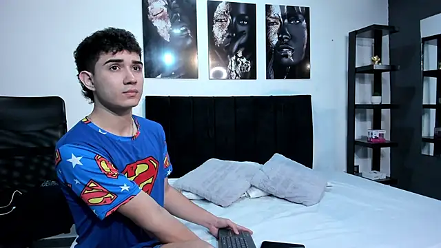 Alejo Grey online show from 8, 1, 2026