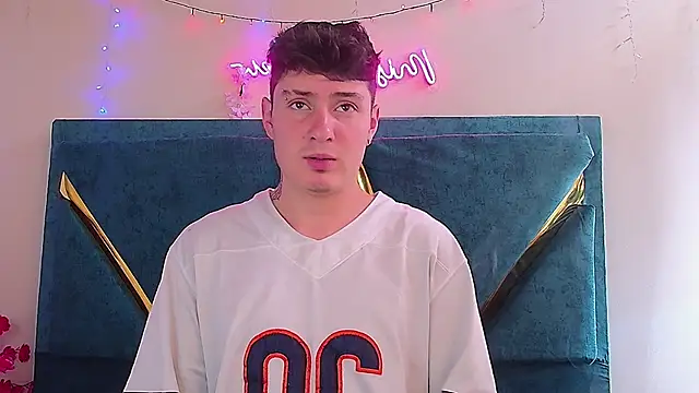 dantte grey online show from 13, 1, 2026