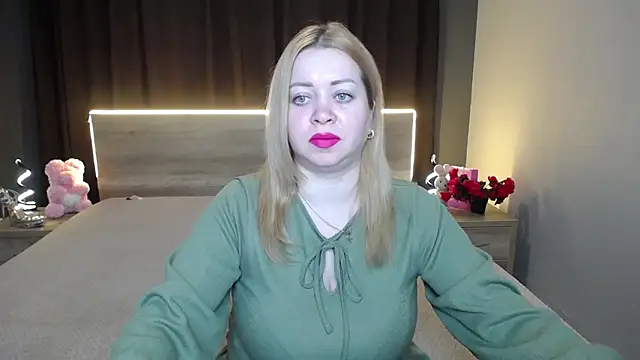 Snapshot of OliviaVerr chatting on 18, 2, 2026 OliviaVerr online show from 18, 2, 2026