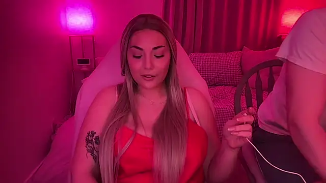 Snapshot of BellaMarieXO chatting on 15, 2, 2026 BellaMarieXO online show from 15, 2, 2026