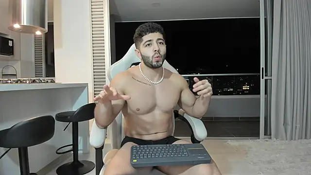 Snapshot of Thiago_moretti chatting on 7, 6, 2026 Thiago moretti online show from 7, 6, 2026