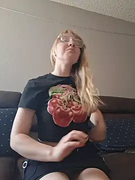 BunnySnowFlake online show from 20, 4, 2026
