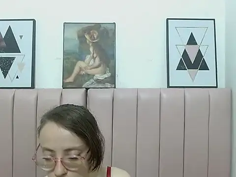 cata quintanars707 online show from 7, 5, 2026