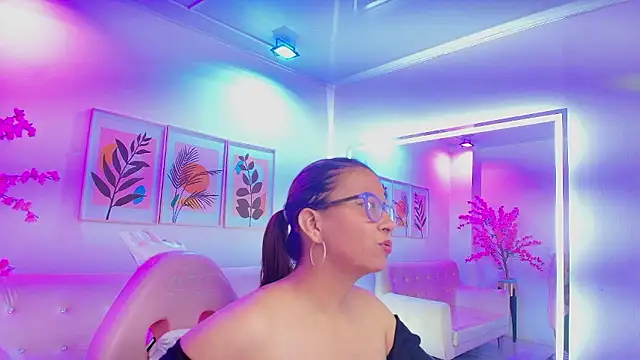 Amber  rouge online show from 9, 1, 2026