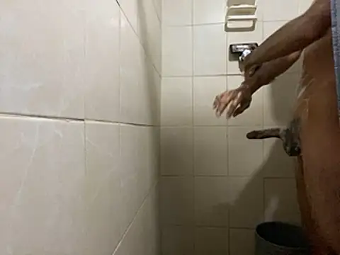 Snapshot of castro24141 chatting on 9, 2, 2026 castro24141 online show from 9, 2, 2026