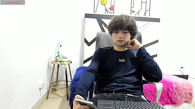 SHAW FROSTE online show from 13, 1, 2026