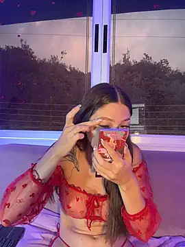 Snapshot of EmmaJhoons chatting on 4, 3, 2026 EmmaJhoons online show from 4, 3, 2026