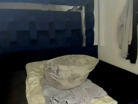 Scook Gray  online show from 23, 2, 2026