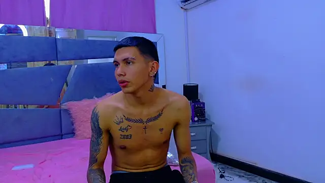 Scook Gray  online show from 31, 3, 2026