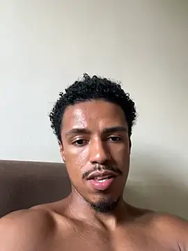 Snapshot of LorenzoBlack27 chatting on 28, 2, 2026 LorenzoBlack27 online show from 28, 2, 2026