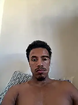 Snapshot of LorenzoBlack27 chatting on 18, 7, 2026 LorenzoBlack27 online show from 18, 7, 2026