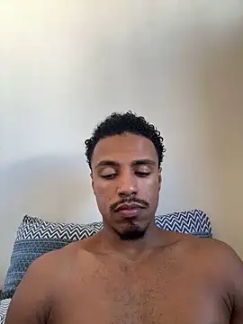 Snapshot of LorenzoBlack27 chatting on 21, 6, 2026 LorenzoBlack27 online show from 21, 6, 2026