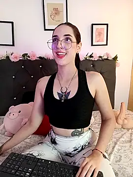 RoseNyx online show from 7, 2, 2026