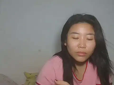 Zyeiii online show from 12, 4, 2026