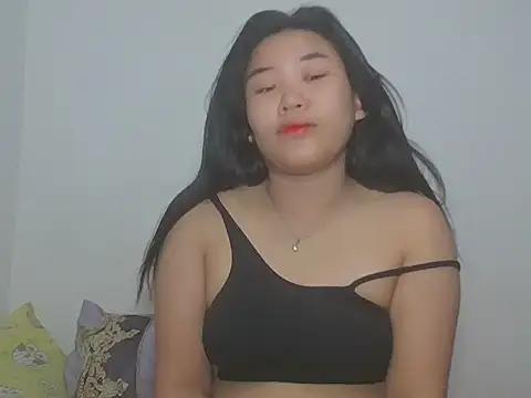 Zyeiii online show from 9, 3, 2026