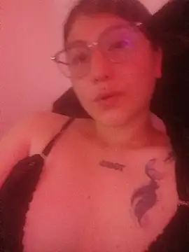 Snapshot of Mia_Charlotte2 chatting on 18, 7, 2026 Mia Charlotte2 online show from 18, 7, 2026