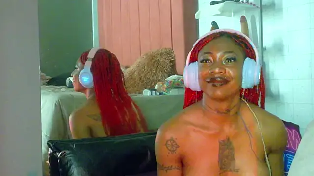 Snapshot of DaniaMarcell chatting on 9, 5, 2026 DaniaMarcell online show from 9, 5, 2026