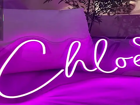 Chloe bigcock online show from 14, 1, 2026