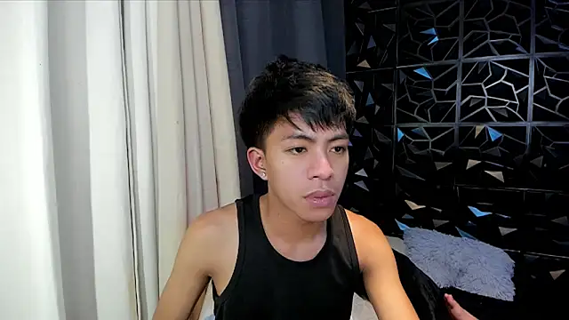 davincihugecock online show from 5, 4, 2026