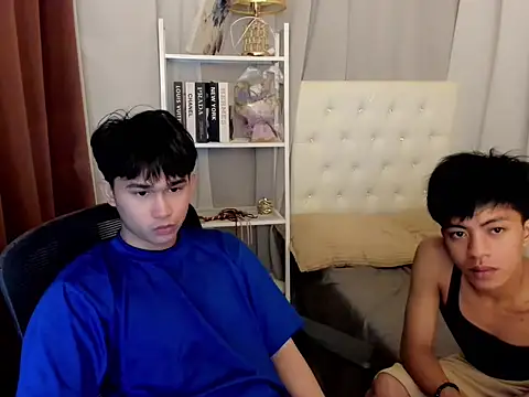 davincihugecock online show from 2, 3, 2026