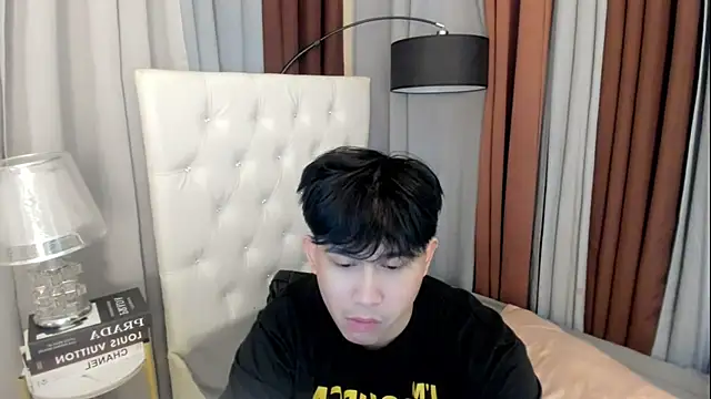 davincihugecock online show from 4, 7, 2026