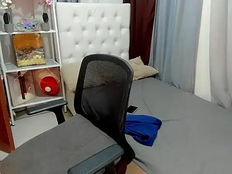 davincihugecock online show from 11, 3, 2026