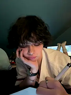 quwuinnie333 online show from 8, 1, 2026