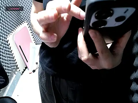 Shiny 68 online show from 17, 4, 2026