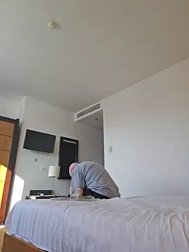 Snapshot of no_snitch_isoke chatting on 3, 2, 2026 no snitch isoke online show from 3, 2, 2026