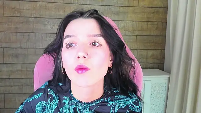 VanessaVienne online show from 9, 3, 2026