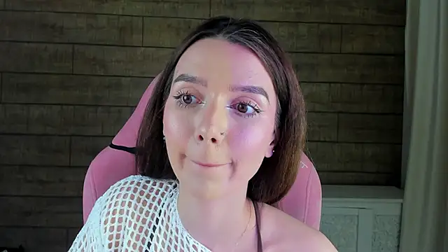 VanessaVienne online show from 4, 4, 2026