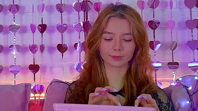 Snapshot of VanessaVienne chatting on 10, 2, 2026 VanessaVienne online show from 10, 2, 2026