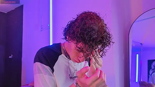 nova salvatore online show from 15, 4, 2026