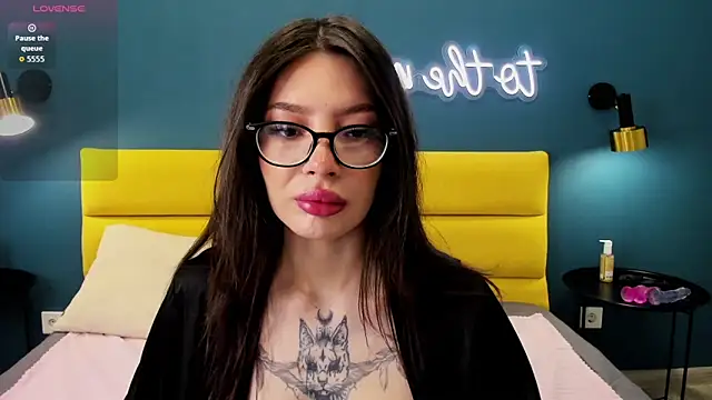 IvyDainty online show from 11, 4, 2026