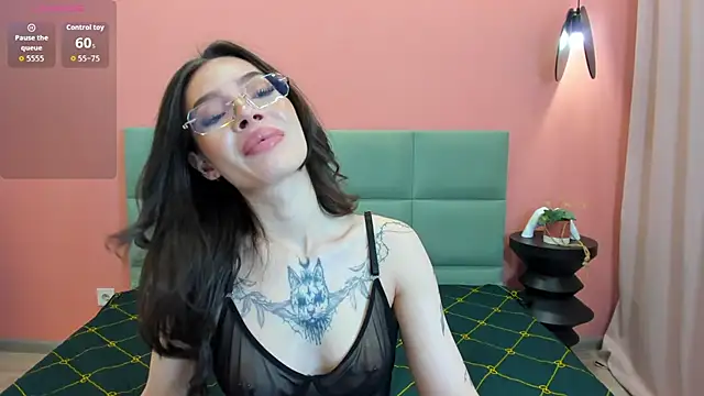 Snapshot of IvyDainty chatting on 4, 6, 2026 IvyDainty online show from 4, 6, 2026