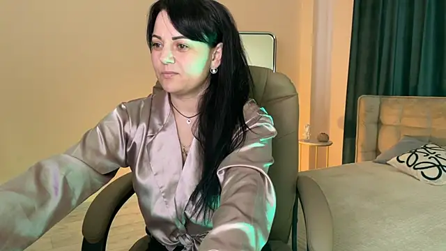 SilkyShadow  online show from 11, 5, 2026