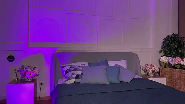  SilkyShadow  online show from 5, 2, 2026