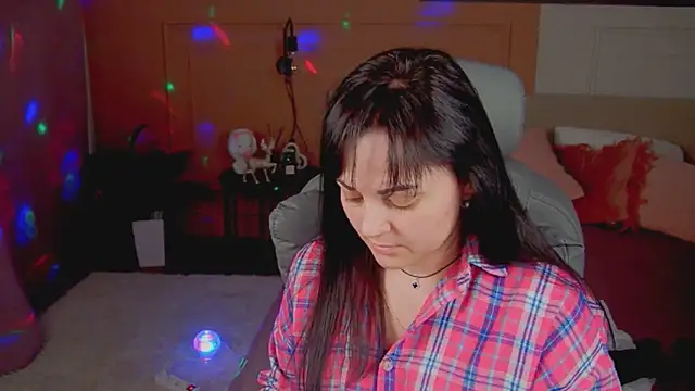  SilkyShadow  online show from 23, 2, 2026