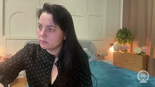  SilkyShadow  online show from 25, 3, 2026