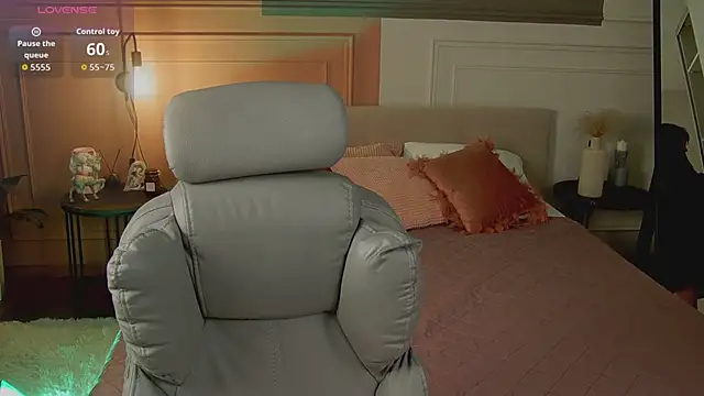  SilkyShadow  online show from 20, 3, 2026