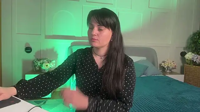  SilkyShadow  online show from 26, 3, 2026