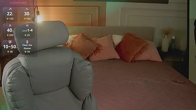  SilkyShadow  online show from 19, 3, 2026