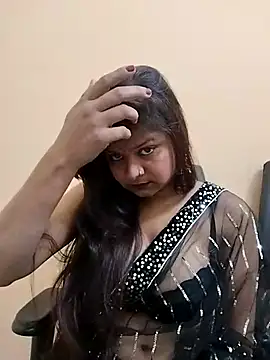 Snapshot of Attractive_Queen_ chatting on 12, 1, 2026 Attractive Queen online show from 12, 1, 2026