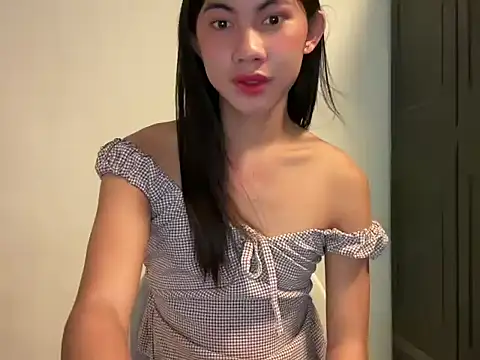 Massivecockfiona online show from 24, 7, 2026