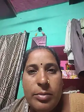 Snapshot of Reena_lodha chatting on 17, 6, 2026 Reena lodha online show from 17, 6, 2026