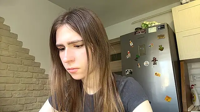 ElsieKuhlmann online show from 10, 4, 2026