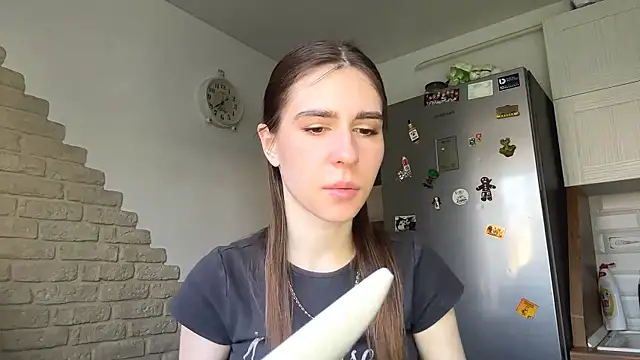 ElsieKuhlmann online show from 13, 4, 2026