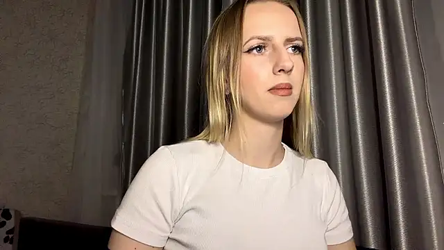 Snapshot of JeannettaIltzsch chatting on 1, 2, 2026 JeannettaIltzsch online show from 1, 2, 2026