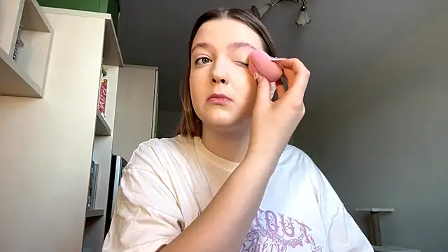 JammieMickiewicz online show from 10, 2, 2026